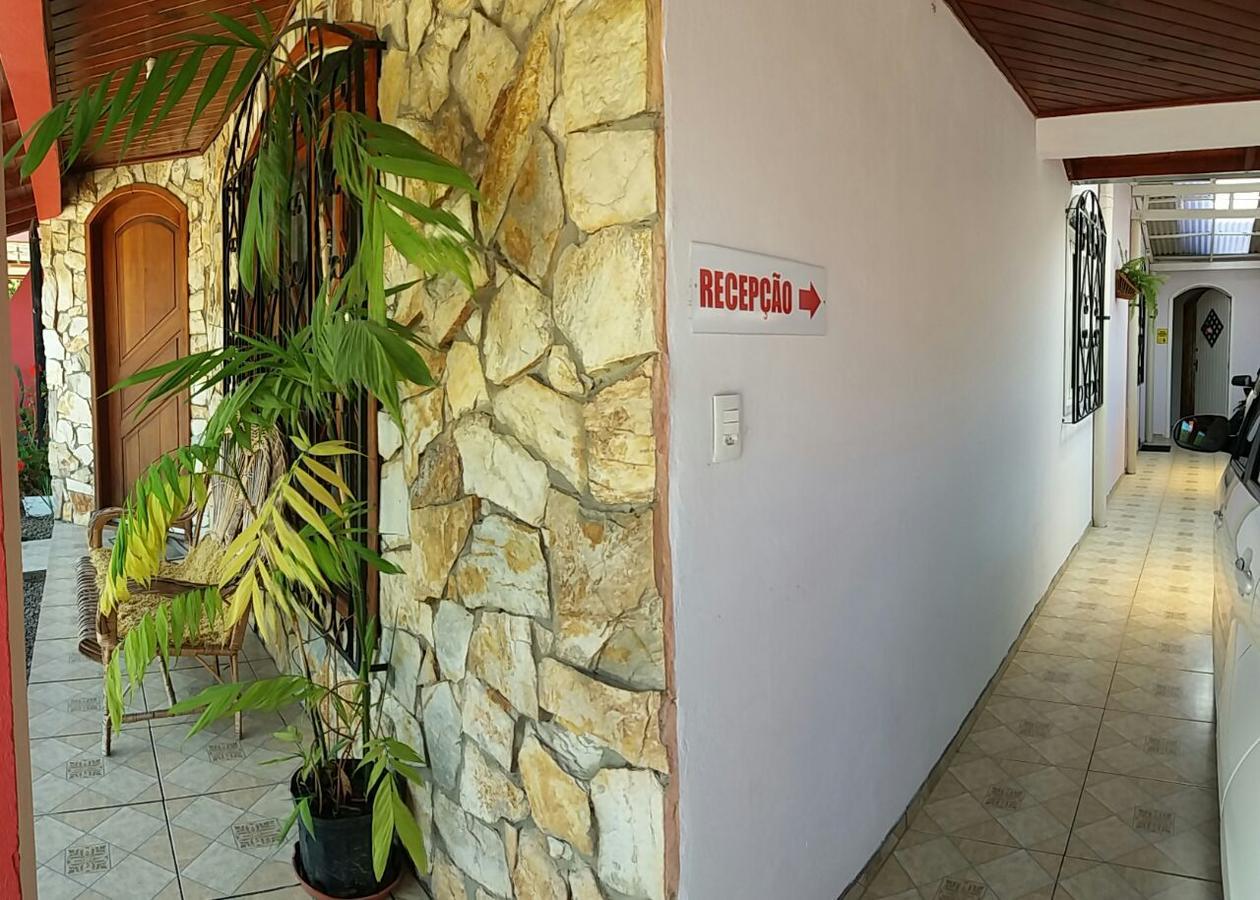 Hospedagem Alternativa Familia Martins ウルビシ エクステリア 写真